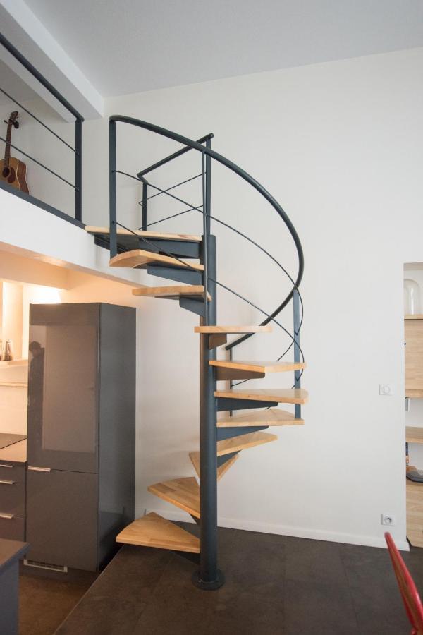 Apartamento Divonne - Loft Cosy Avec Jardin Partage Arlés Exterior foto