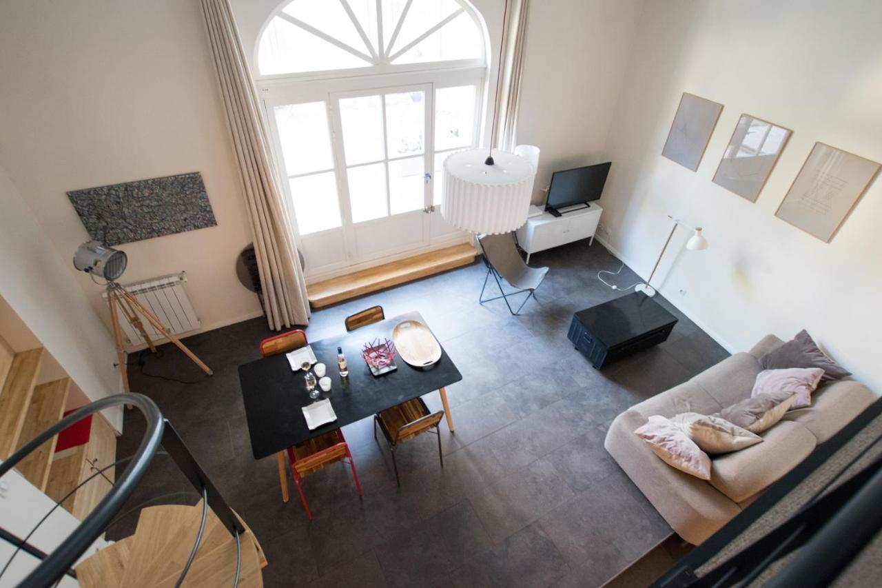 Apartamento Divonne - Loft Cosy Avec Jardin Partage Arlés Exterior foto